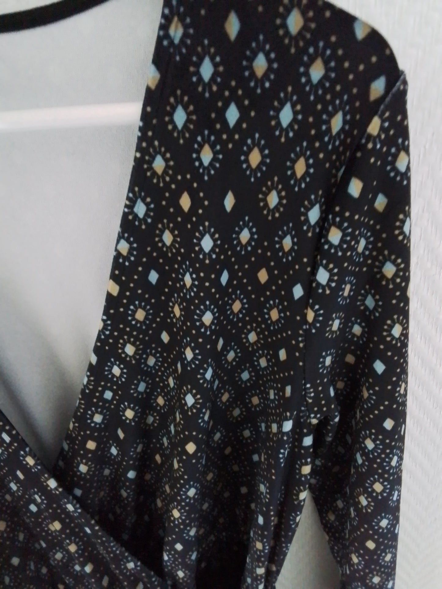 Robe velours portefeuille cache cœur avec nœud à la taille