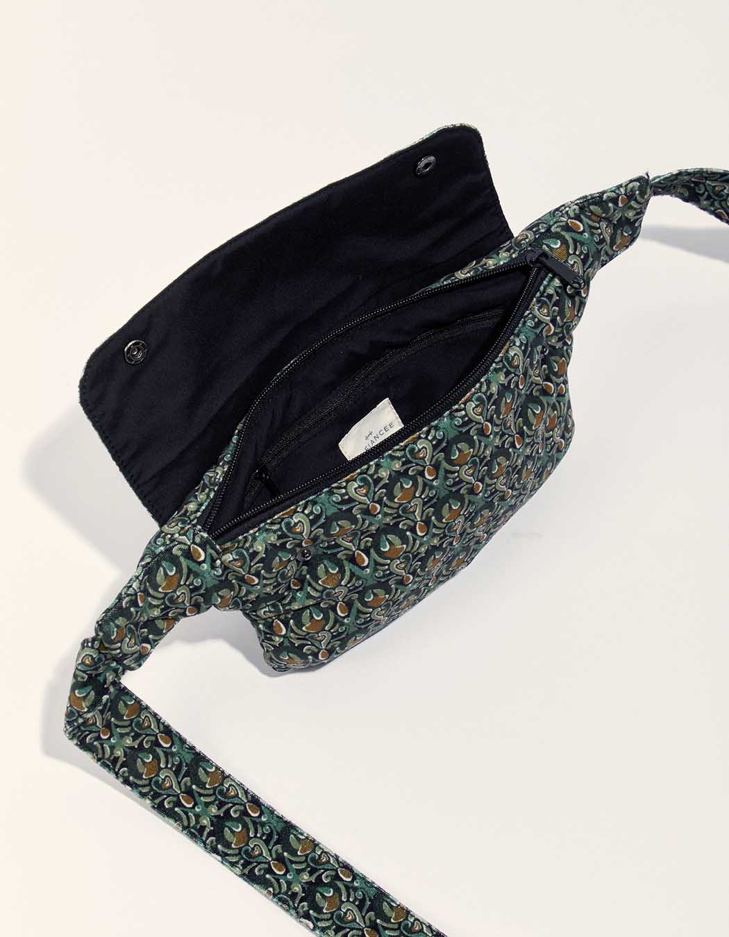 Pochette banane velours
BHOLI