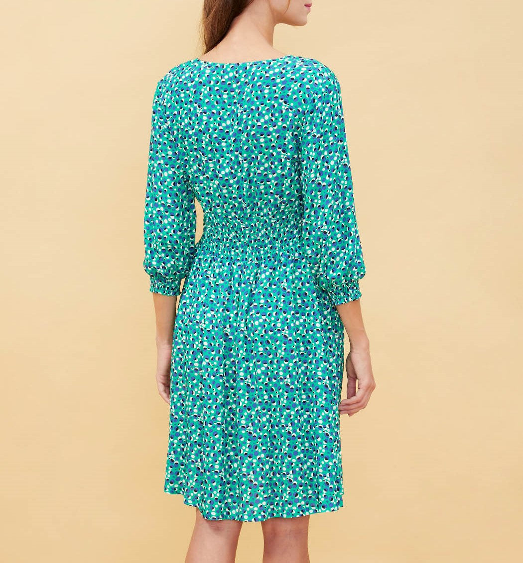 Robe fluide ajustée col boutons Ayanna