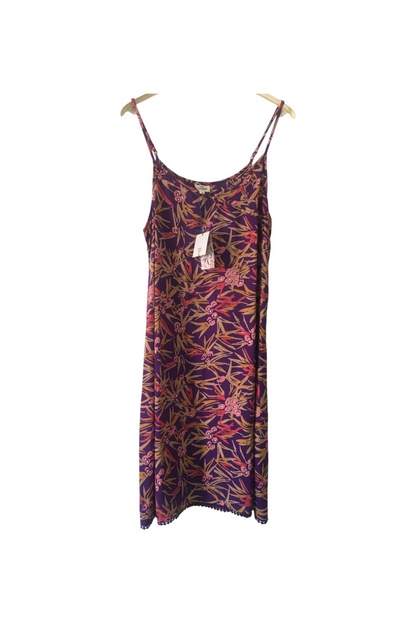 Robe légère neuve avec étiquette