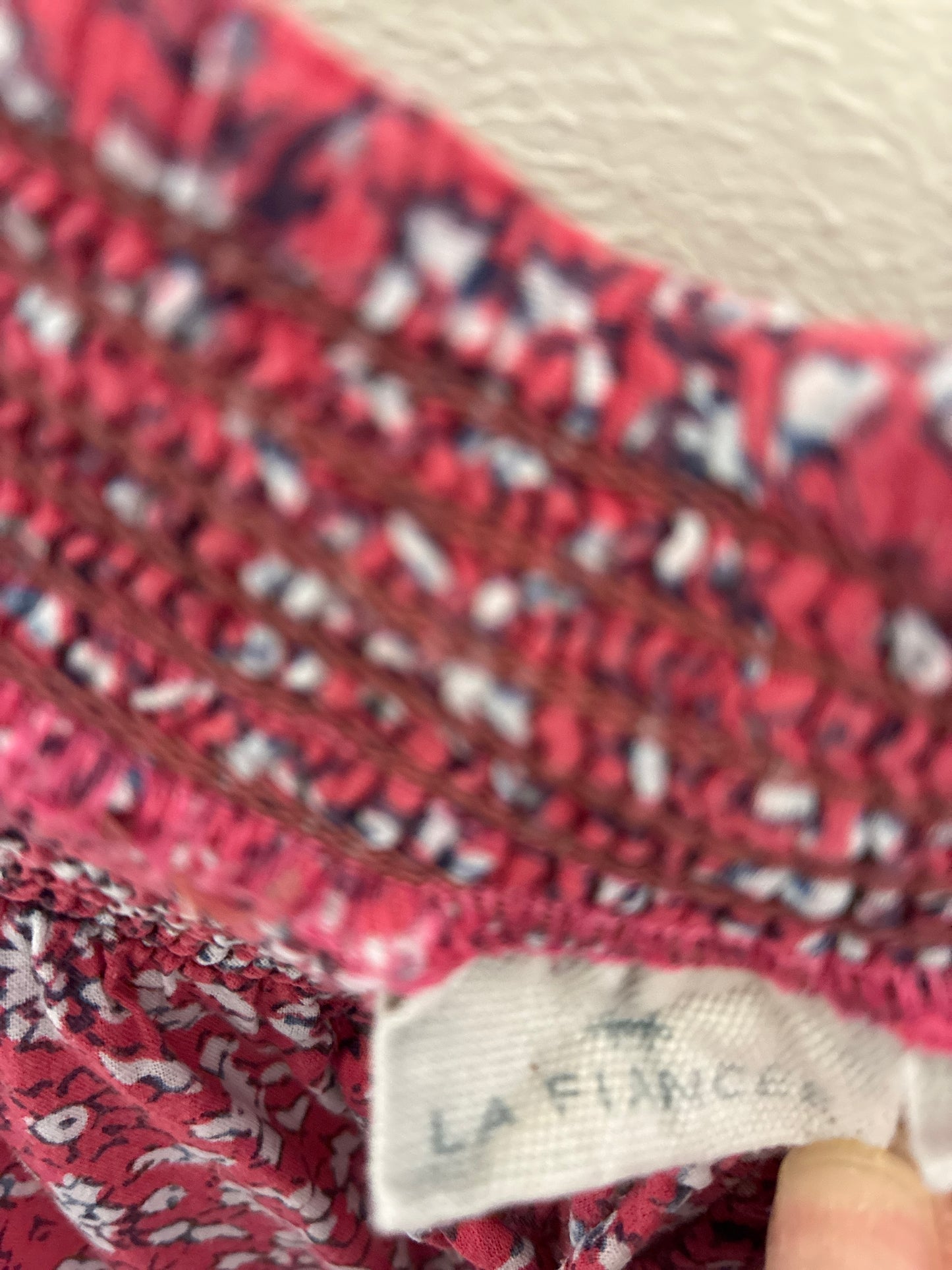 Blouse vieux rose motifs blanc