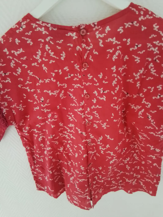 Top coton imprimé manches 3/4 avec guipures aux manches