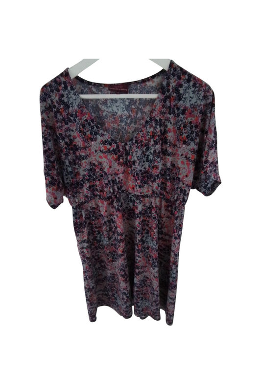 Robe imprimée, coupe fluide, col V