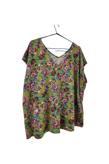 Haut fleuri coloré fond vert bronze
