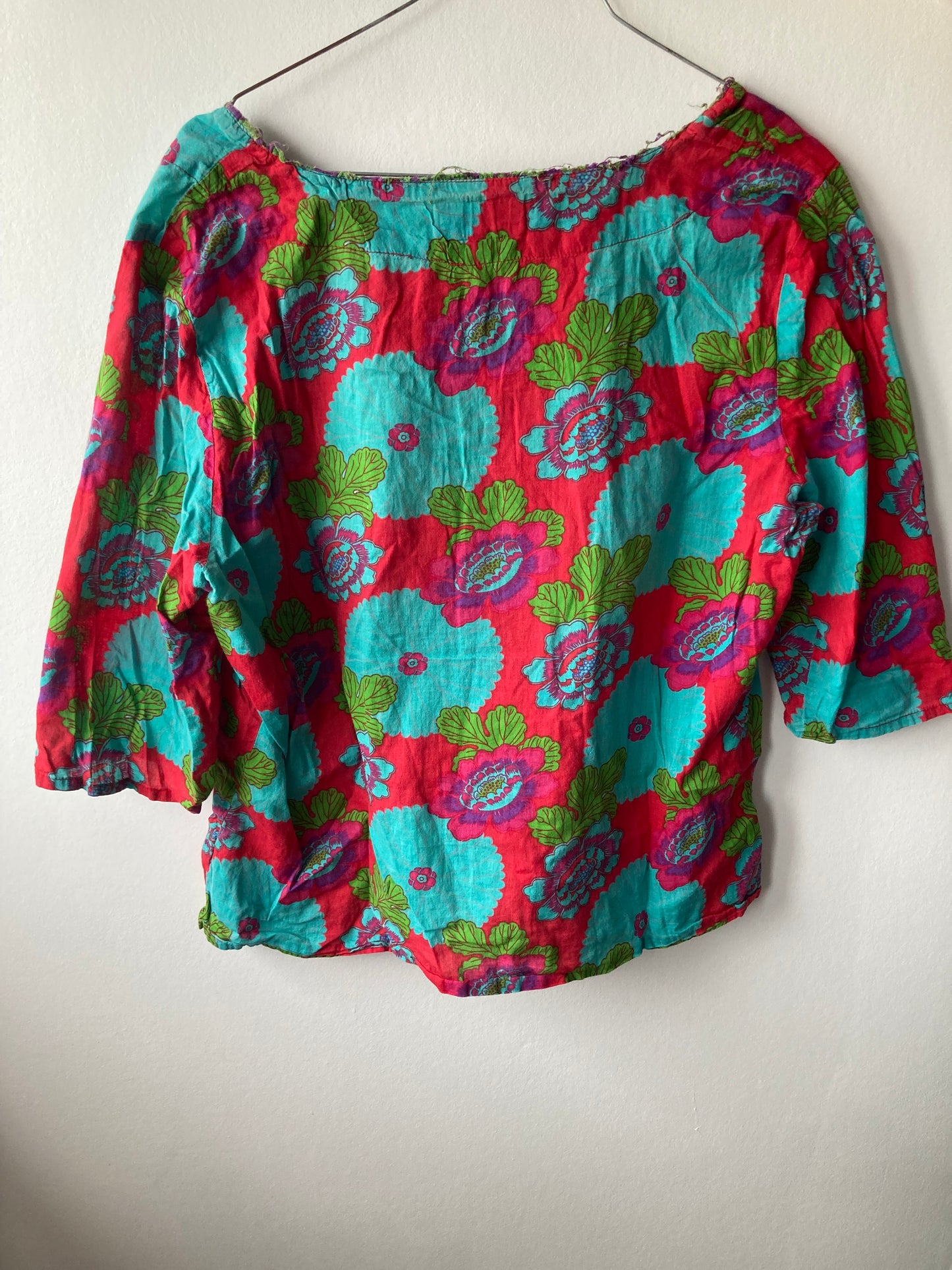 Blouse imprimé à manches courtes couleurs : bleu,rouge,vert
