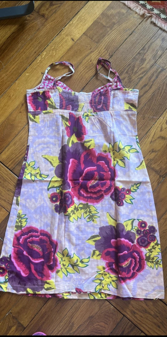 Robe courte à fleurs