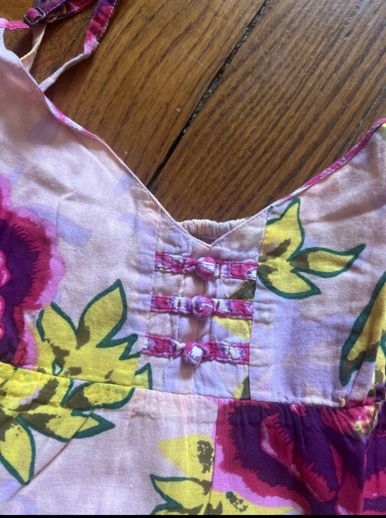 Robe courte à fleurs
