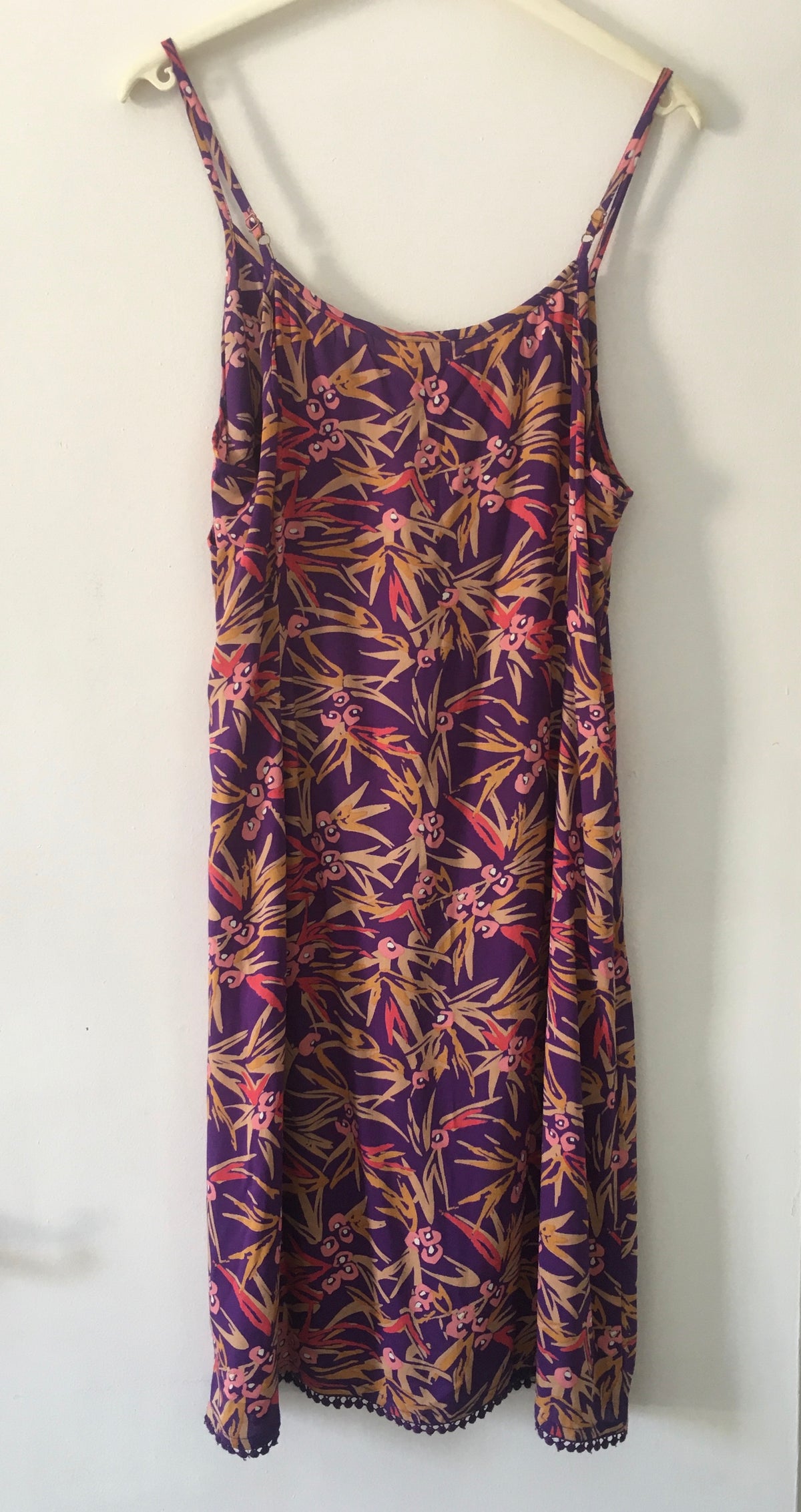 Robe légère neuve avec étiquette