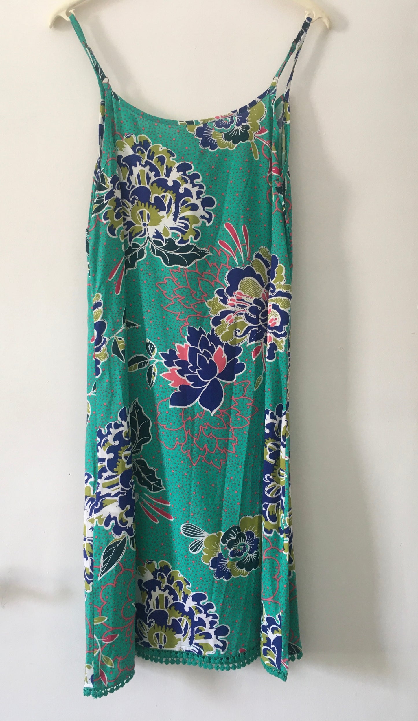 Robe Légère neuve avec étiquette