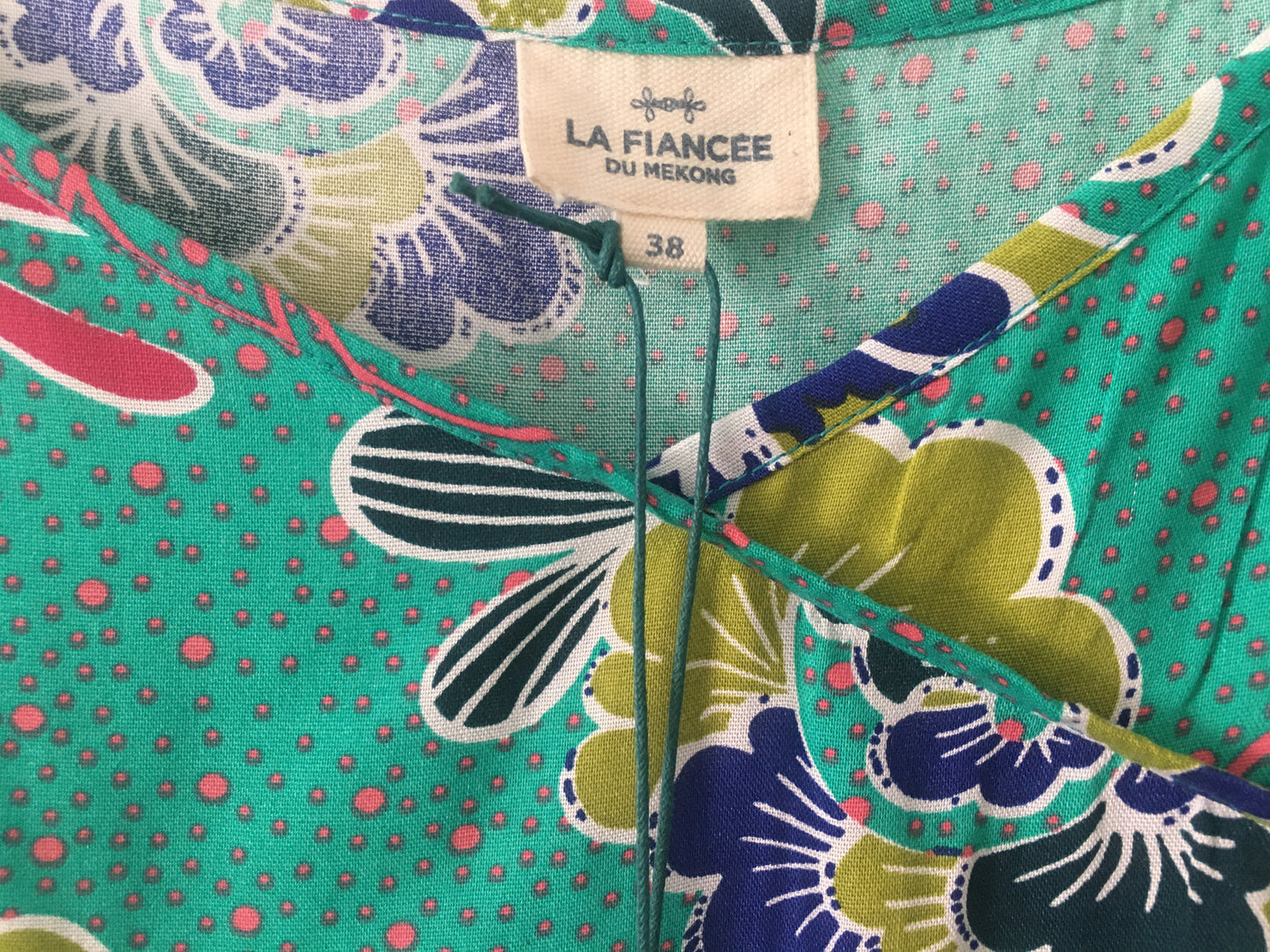 Robe Légère neuve avec étiquette