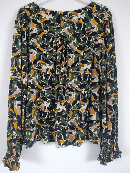Belle blouse à feuilles