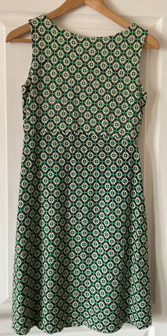 Robe motifs verts et noirs