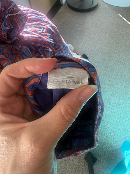 Jolie robe bleue violet rouge