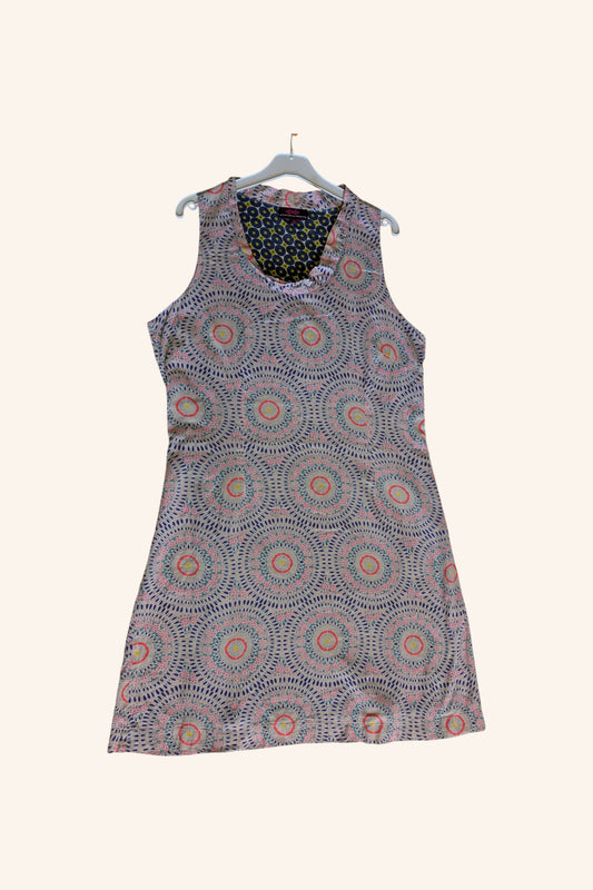 Robe légère sans manche motif géométrique
