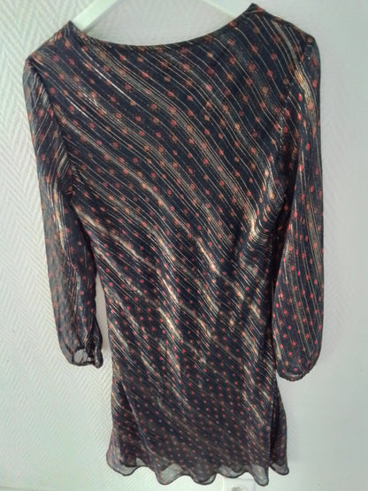 Robe polyester fils métallisé noir orange et or