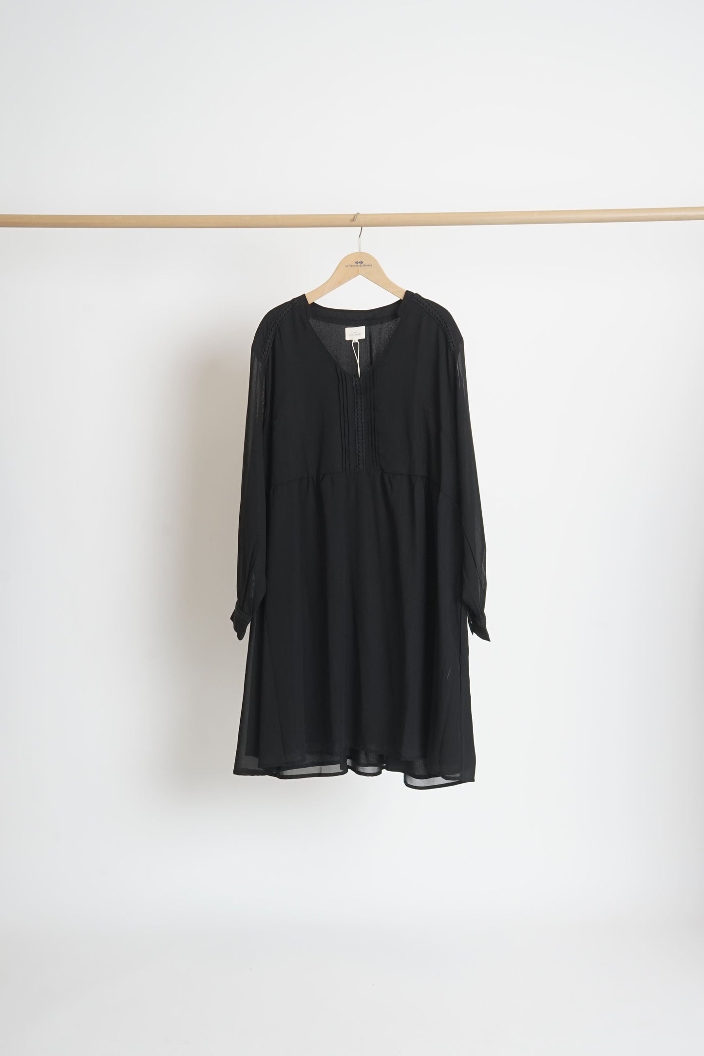 Robe ample dentelle DOKO