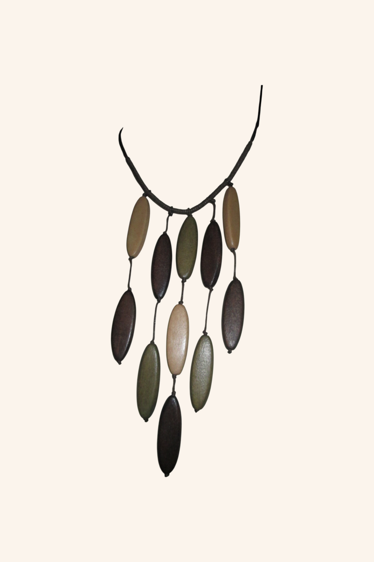 Collier en bois