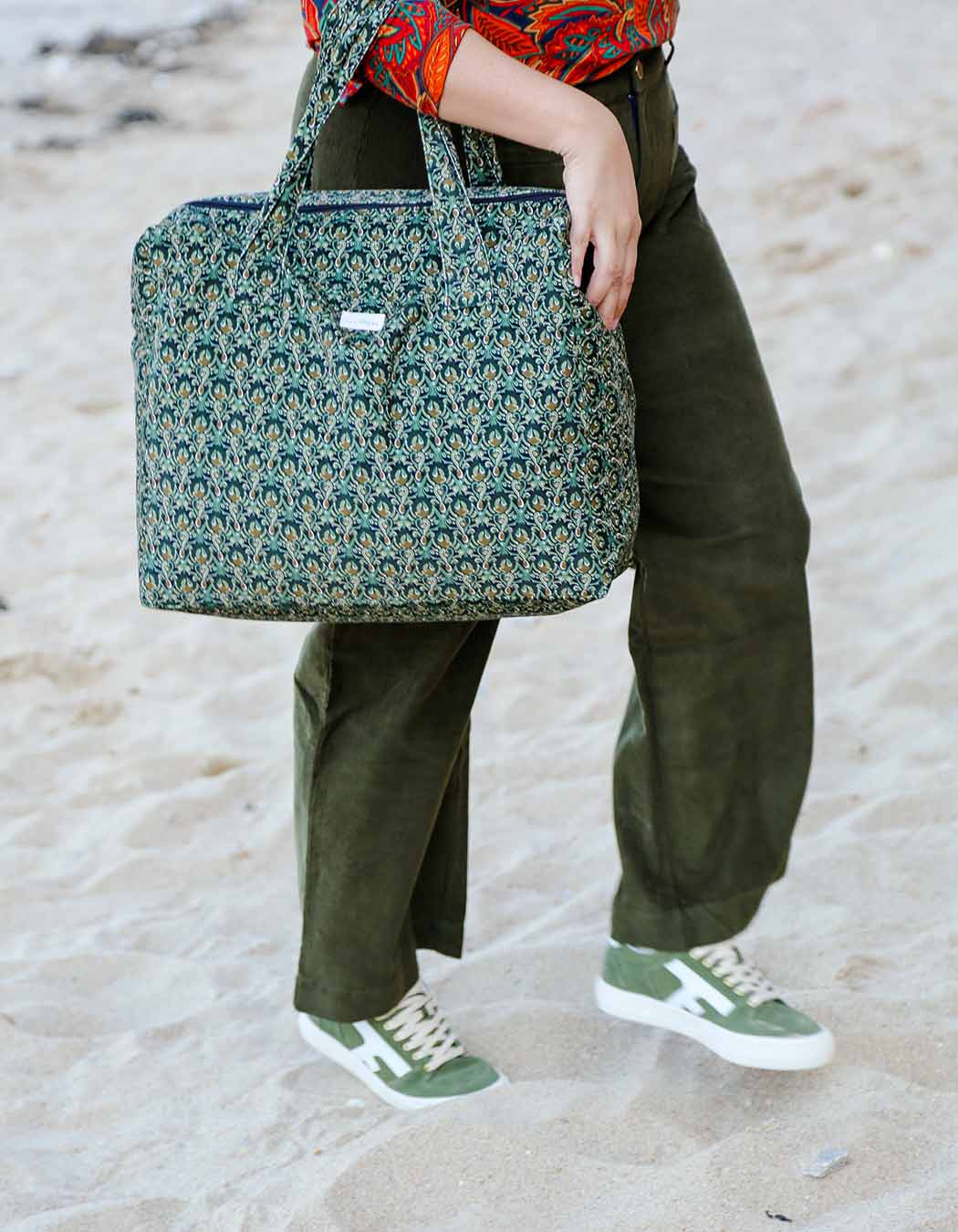 Grand sac week-end velours
 MALAI