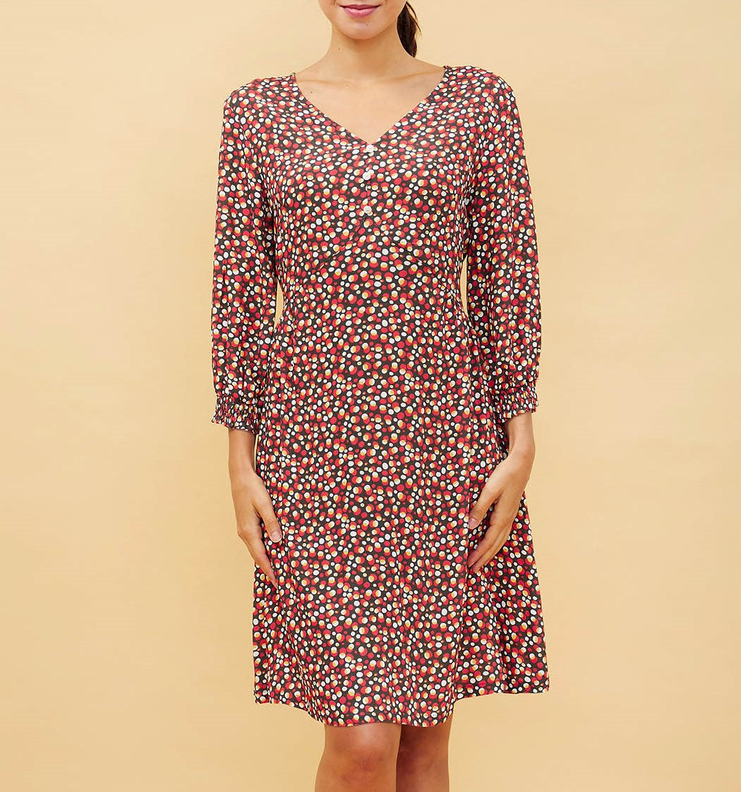 Robe fluide ajustée col boutons Ayanna