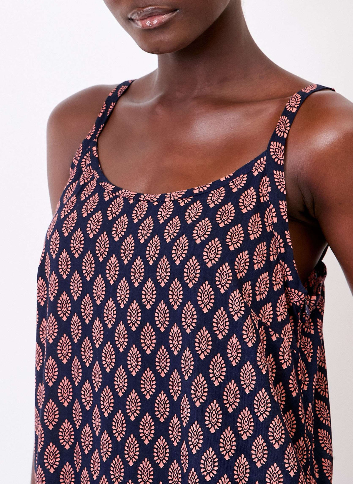 Robe imprimée fluide sans manches avec ceinture NATHOR